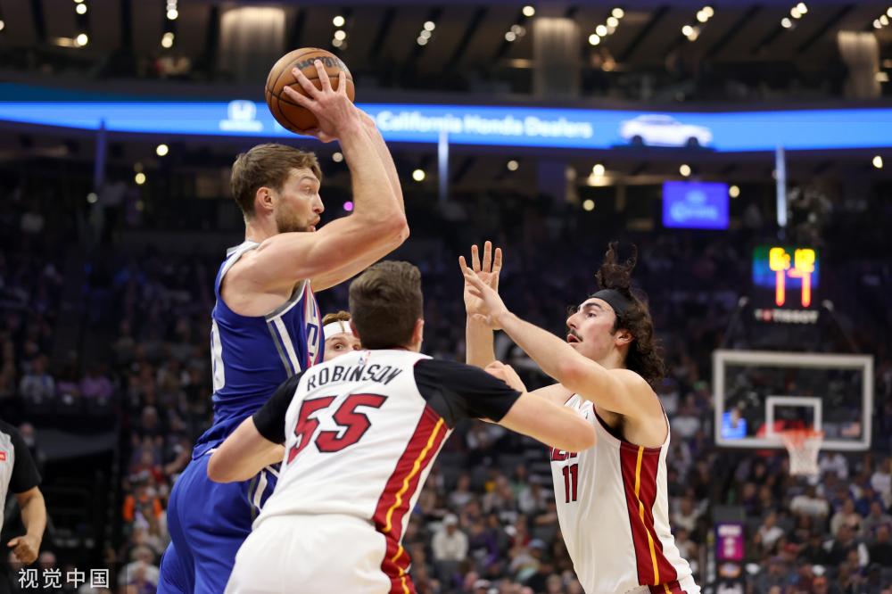 超赛场上也 超赛场上也