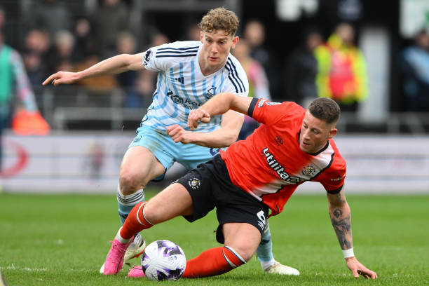 随着英冠竞 随着英冠竞